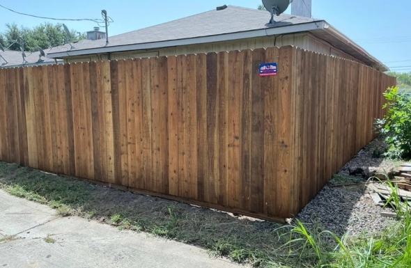 Residential fence in east dallas