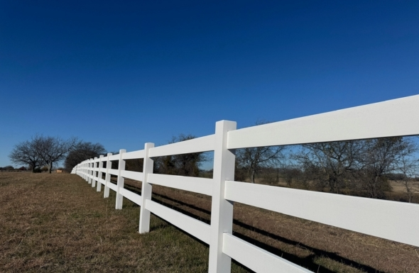 Vinyl Fence Removal