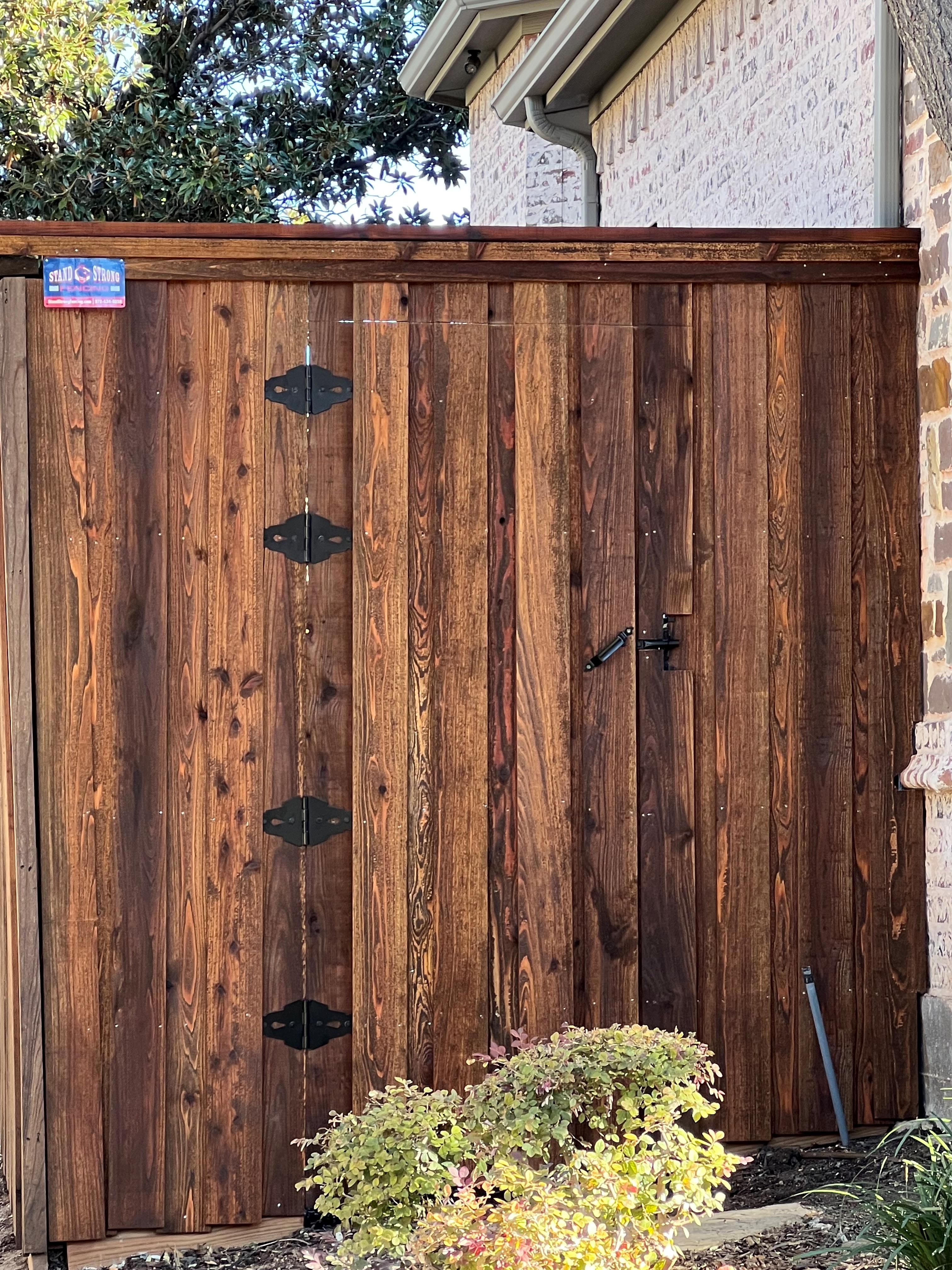 Front wing with gate