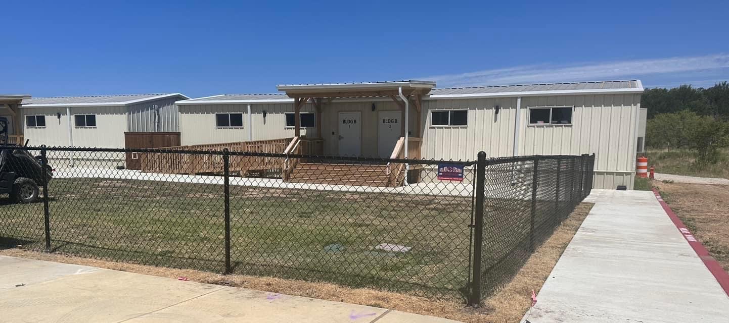 Argyle - 4' black chain link for church