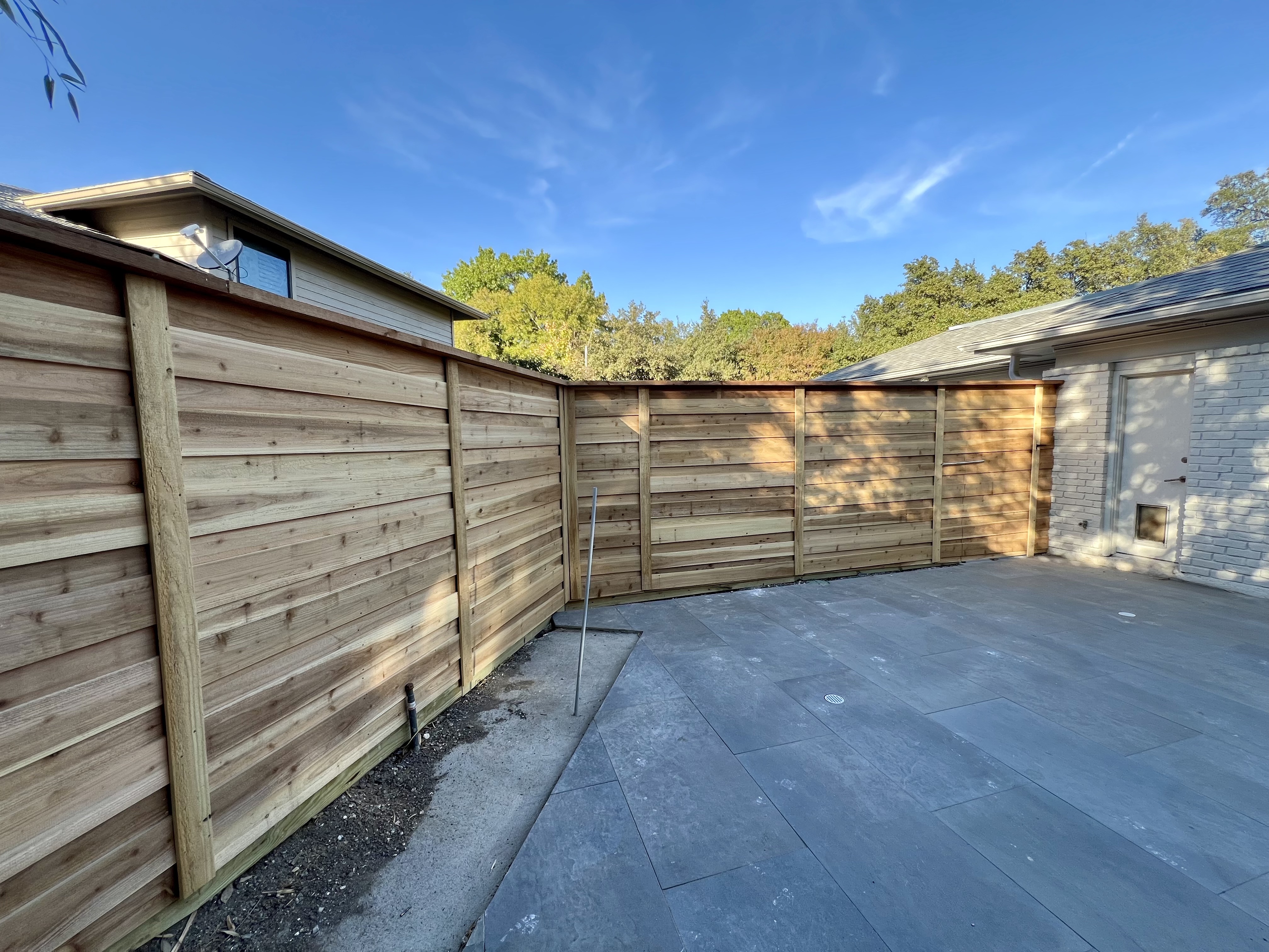 Dallas - 7' Horizontal Board on Board Privacy Fence with Top Cap and Top Trim