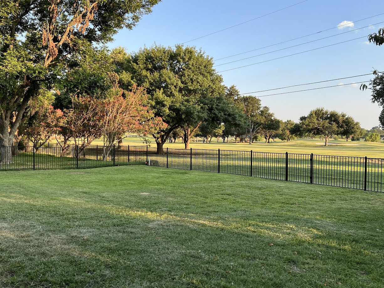 Justin - 4' high flat top/flat bottom fence