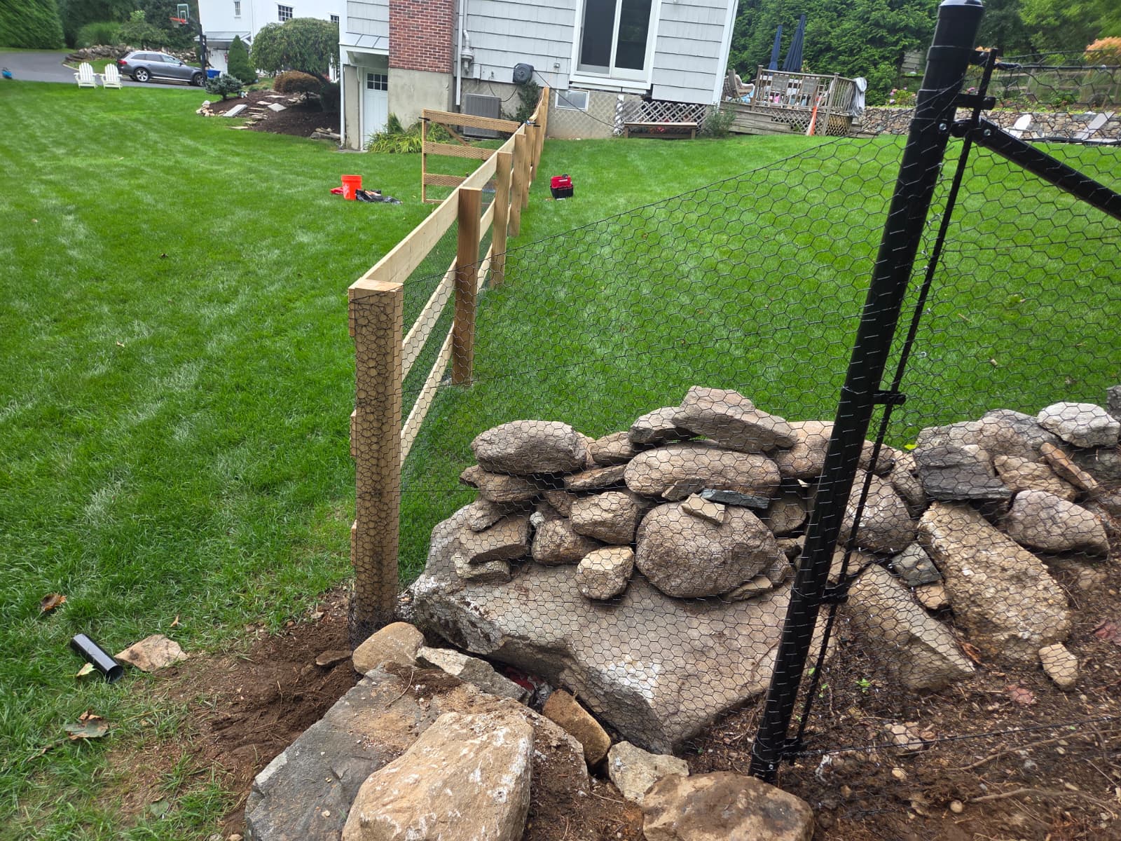 New fences and gates installation
