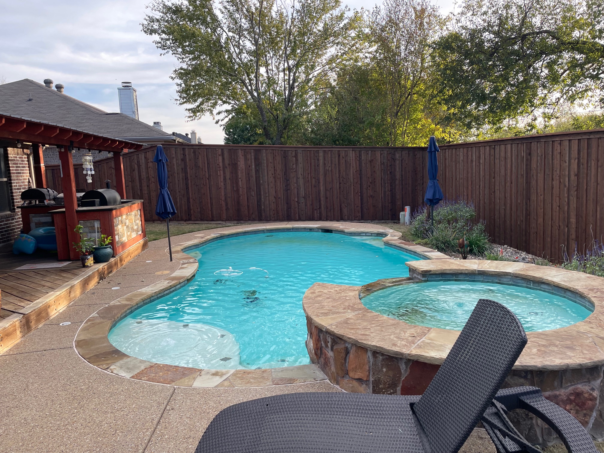 Pre-Stained Cedar Privacy Fencing with Trim