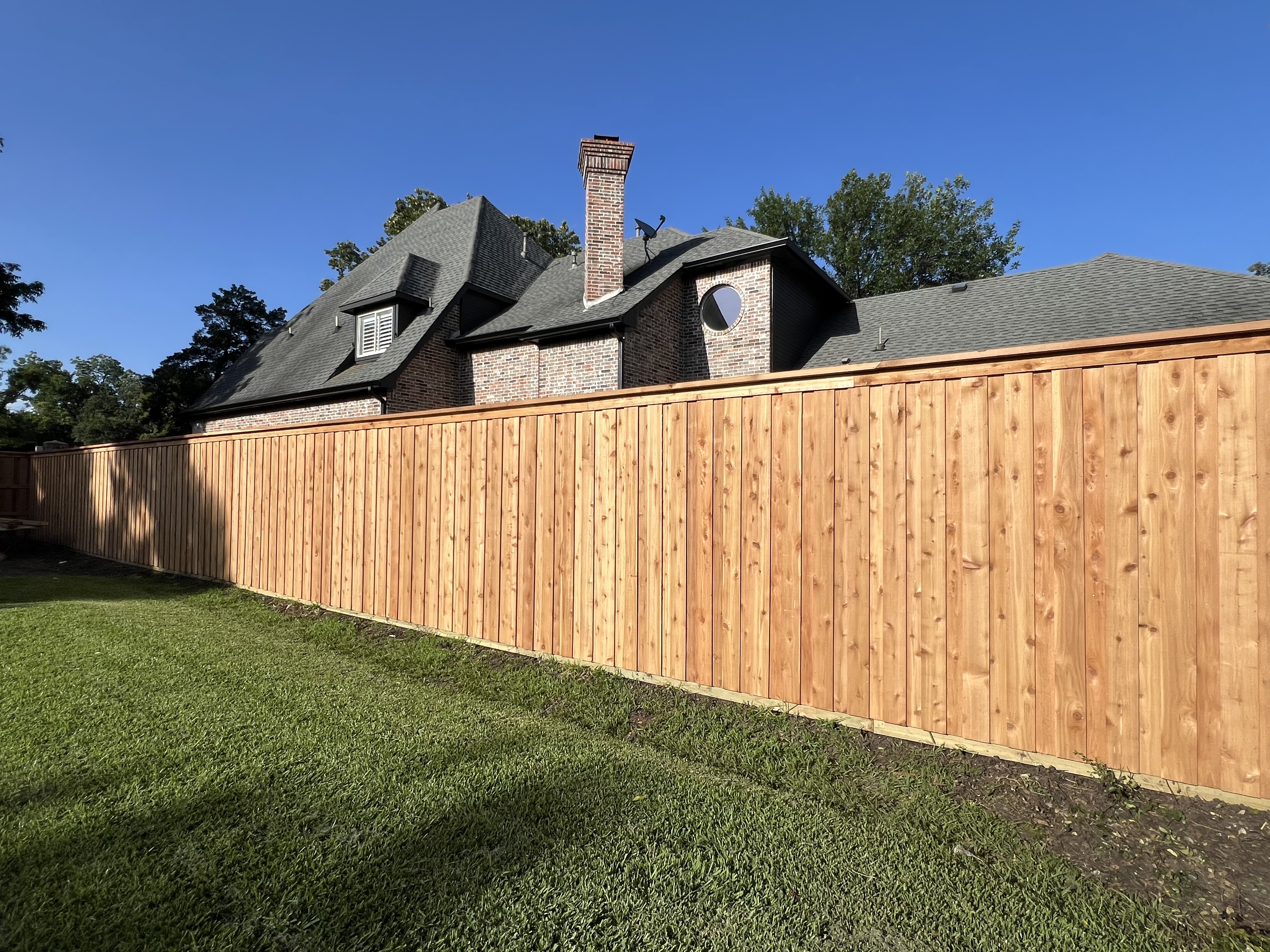 8' Board-on-Board Western Red Cedar Fence - Preston Hollow, Dallas
