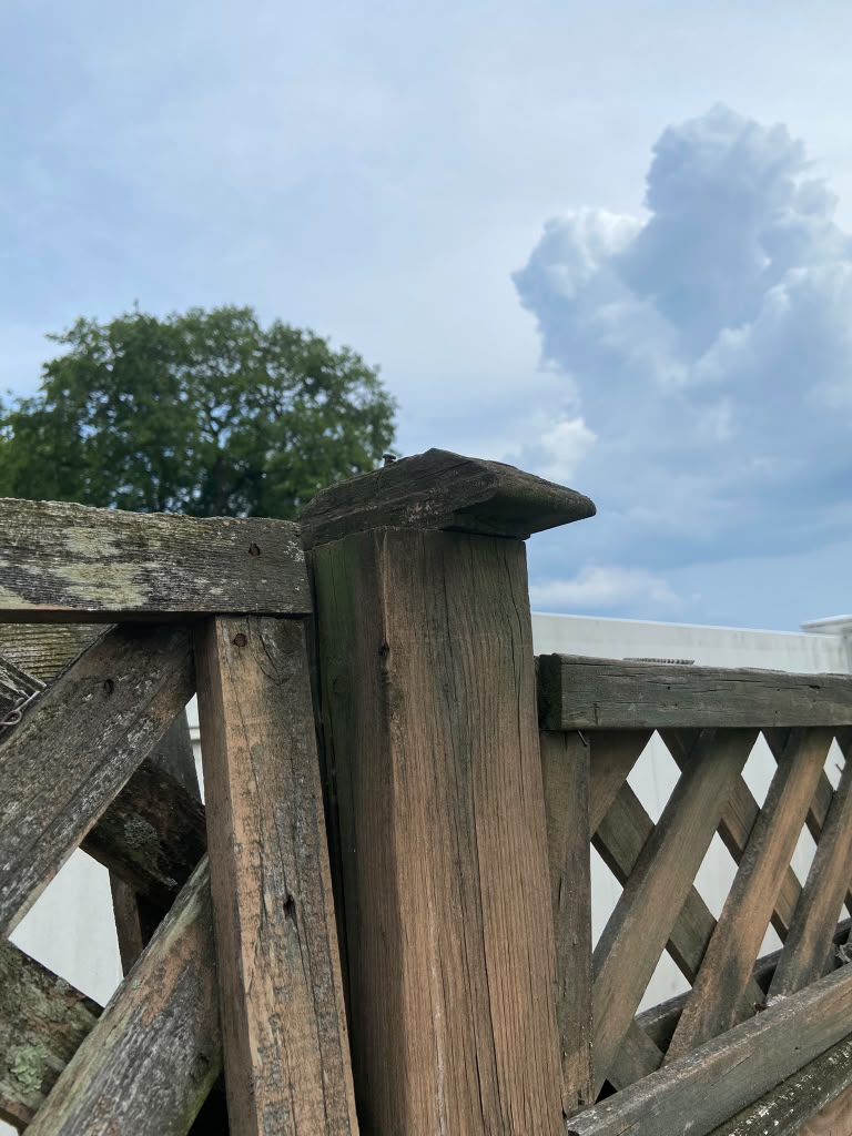 Wooden fence replacement