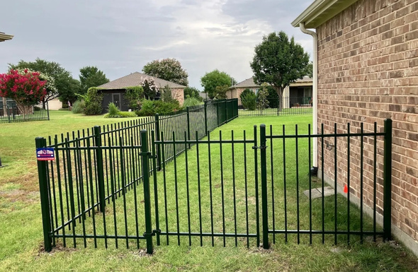 Residential Steel Fencing