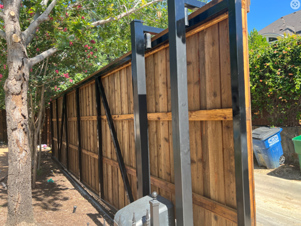 Sliding gate 8' high