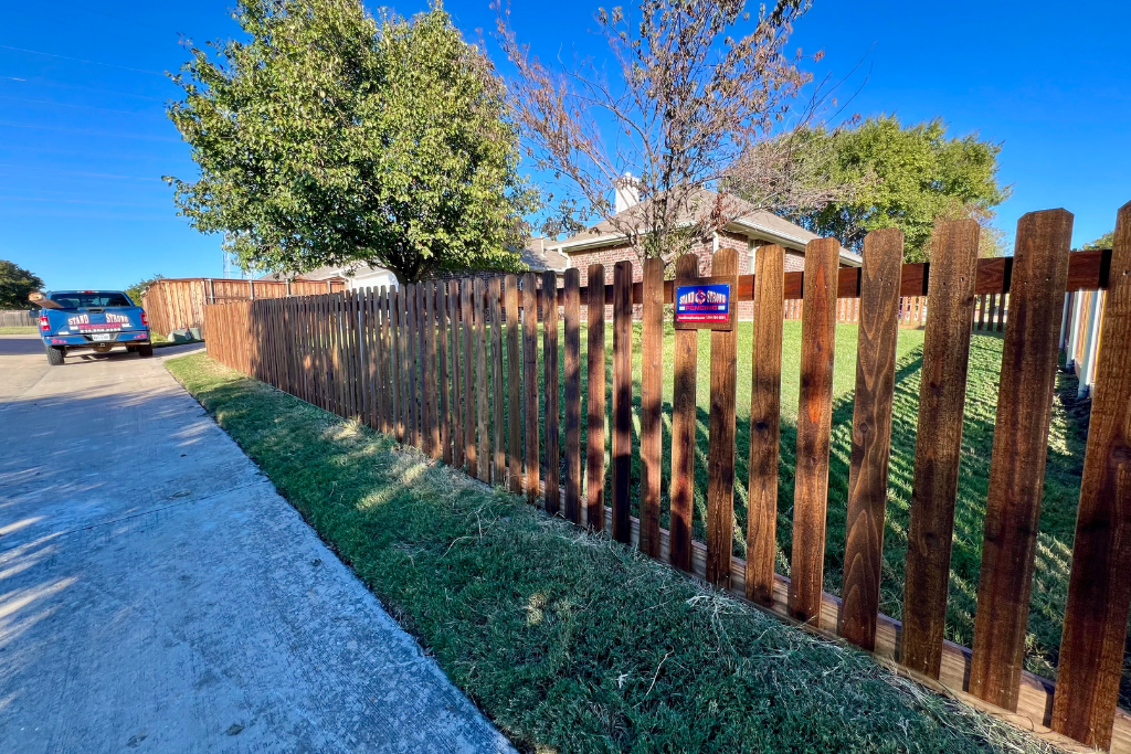 How-to-Protect-a-Wood-Fence-from-Rain-and-Sun